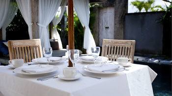 Ami Coral Villa
