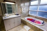 Ami Coral Villa *